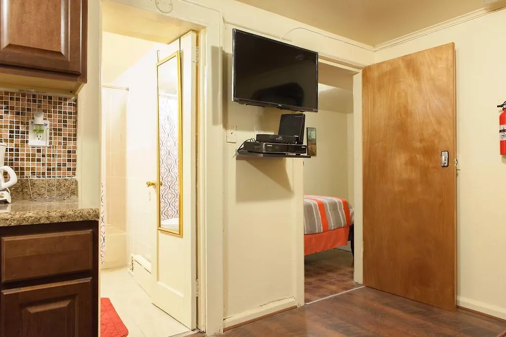 Studio And 1 Bedroom Apartments - Bronx
