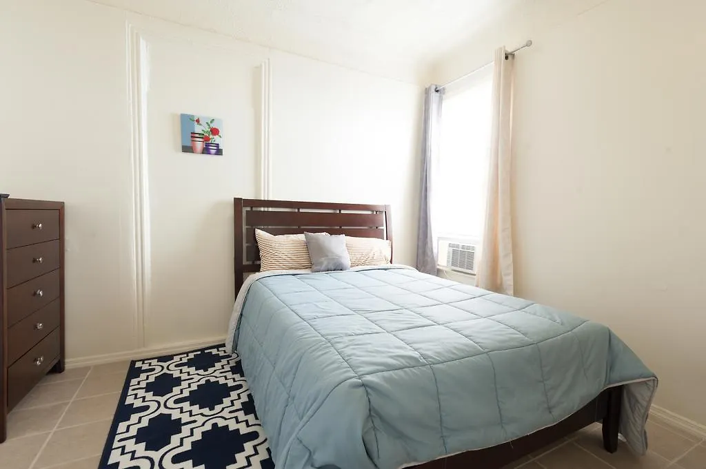 Studio And 1 Bedroom Apartments - Bronx New York