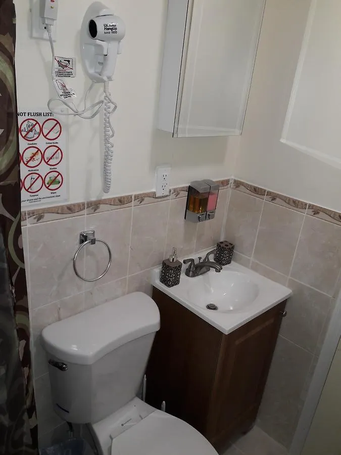 Studio And 1 Bedroom Apartments - Bronx 0*, New York