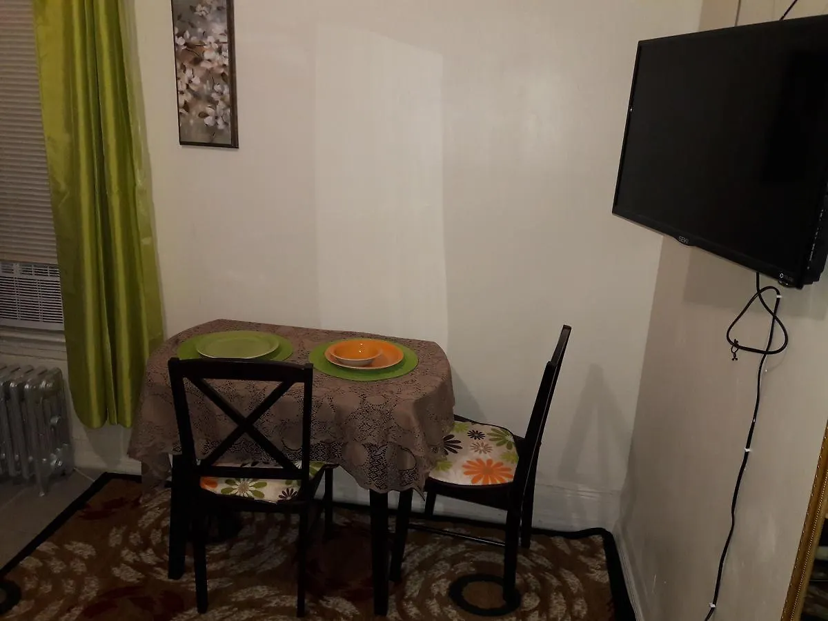 Studio And 1 Bedroom Apartments - Bronx New York